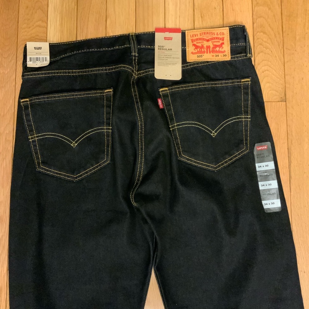NWTs Levis 505 34x30 Dark Blue